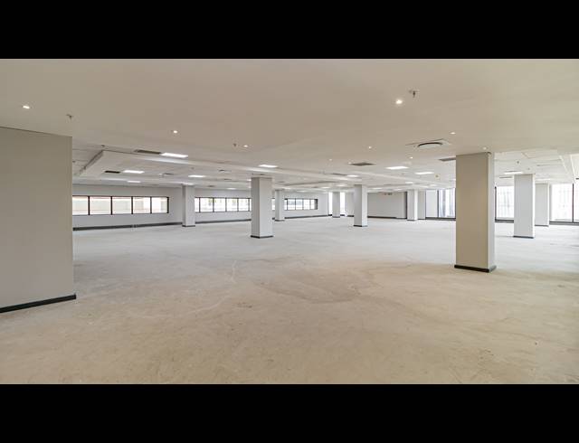1,638M² OFFICE TO LET IN ROSEBANK